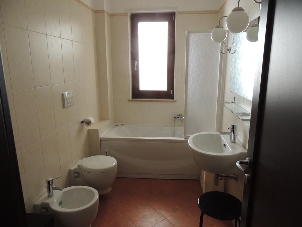 Domus Taranto Unica Sede Hotel Szoba fotó