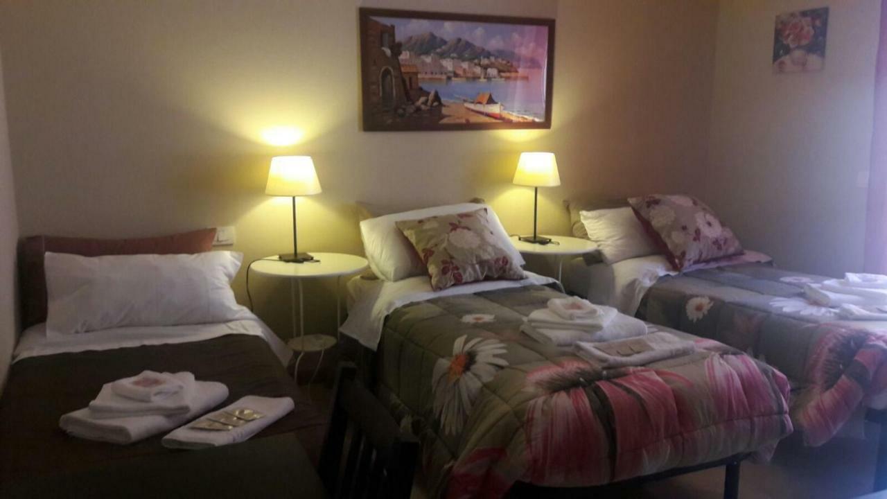 Domus Taranto Unica Sede Hotel Kültér fotó